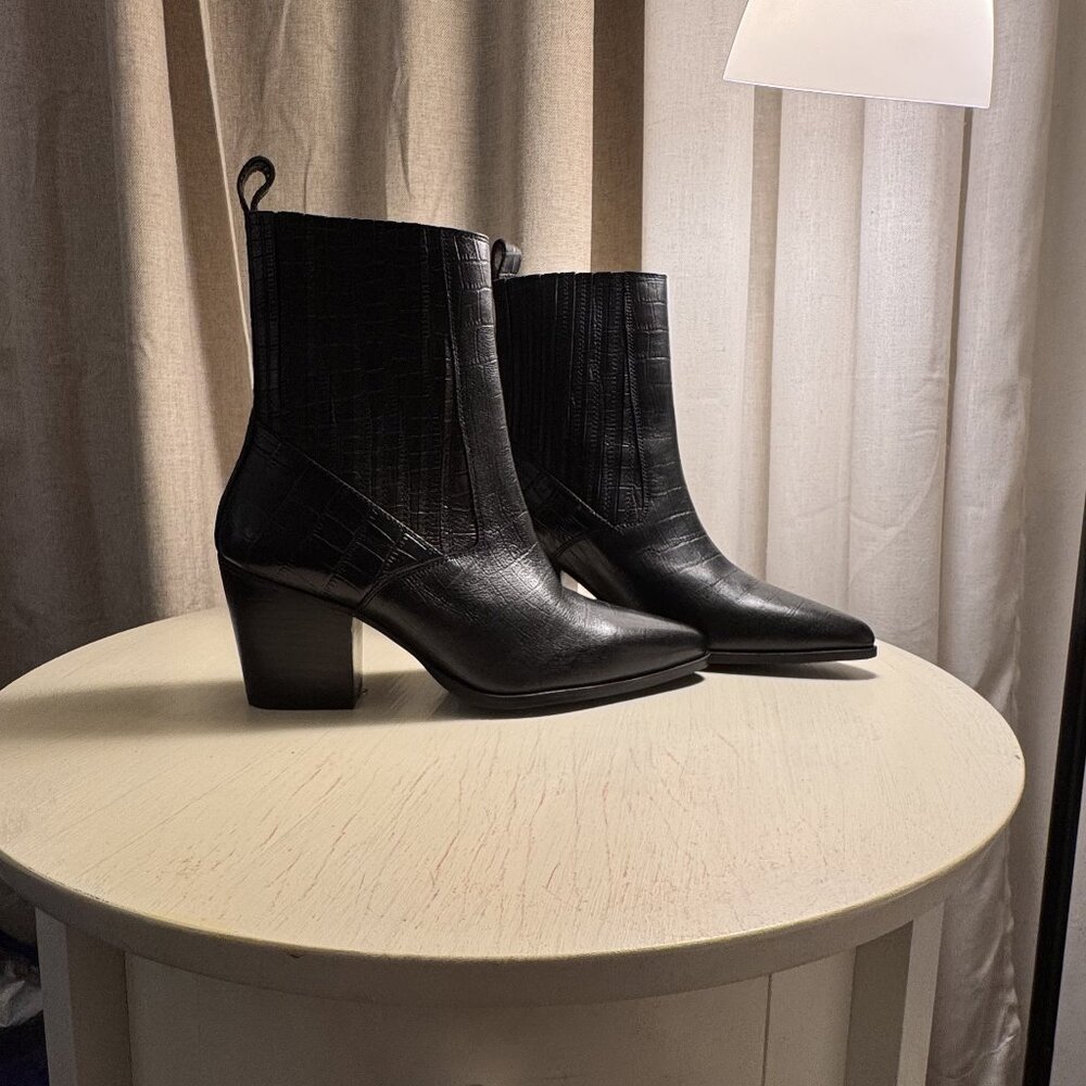 Never Worn Leather Ankle Boots - Crocodile